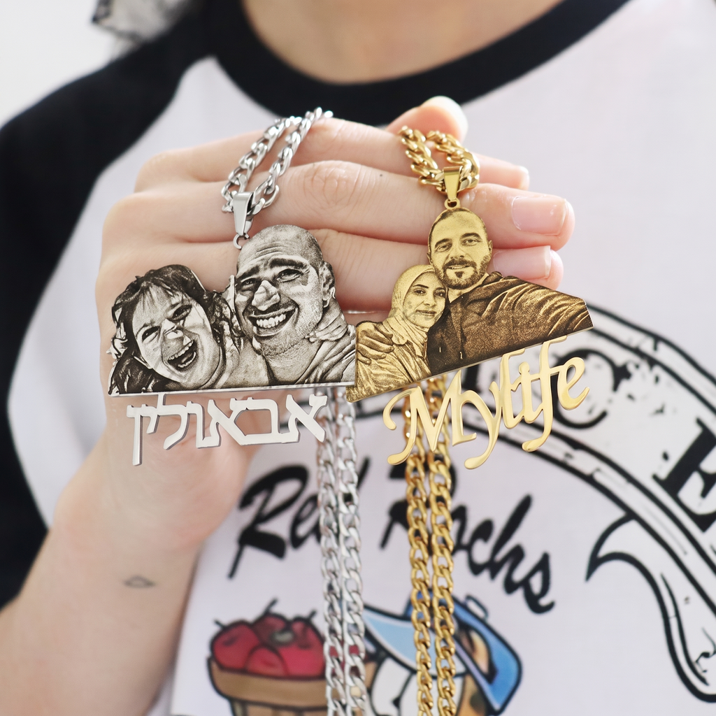 Personalized Necklace With Photo And Engraved Portrait 